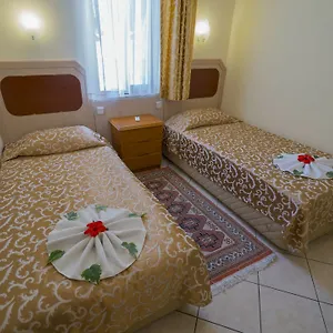 Hotel Arya Apart 